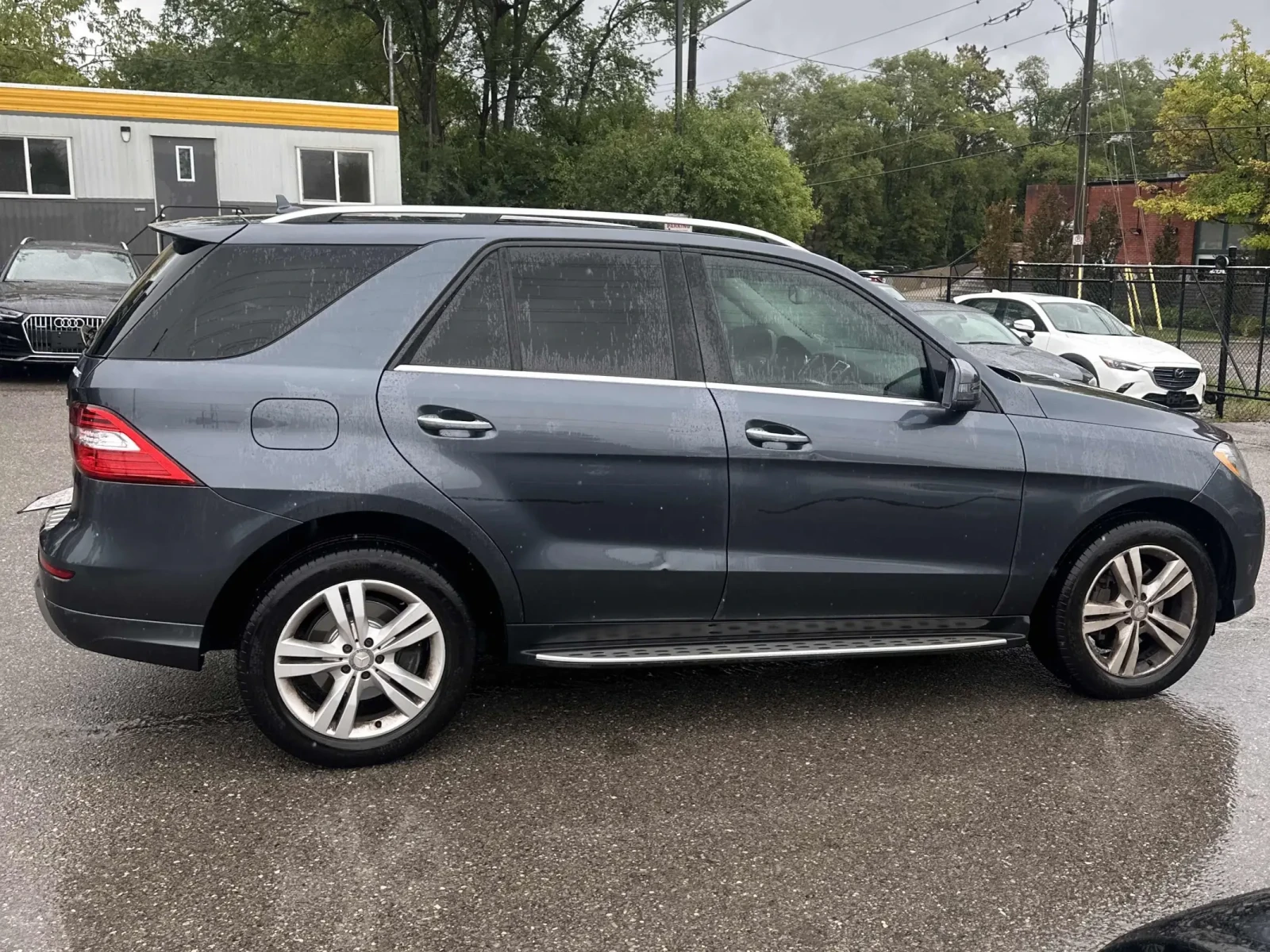 Mercedes-Benz ML 350 * CARFAX* АВТОФИНАНСИРАНЕ БЕЗ ПЪРВОНАЧАЛНА ВНОСКА! - изображение 3