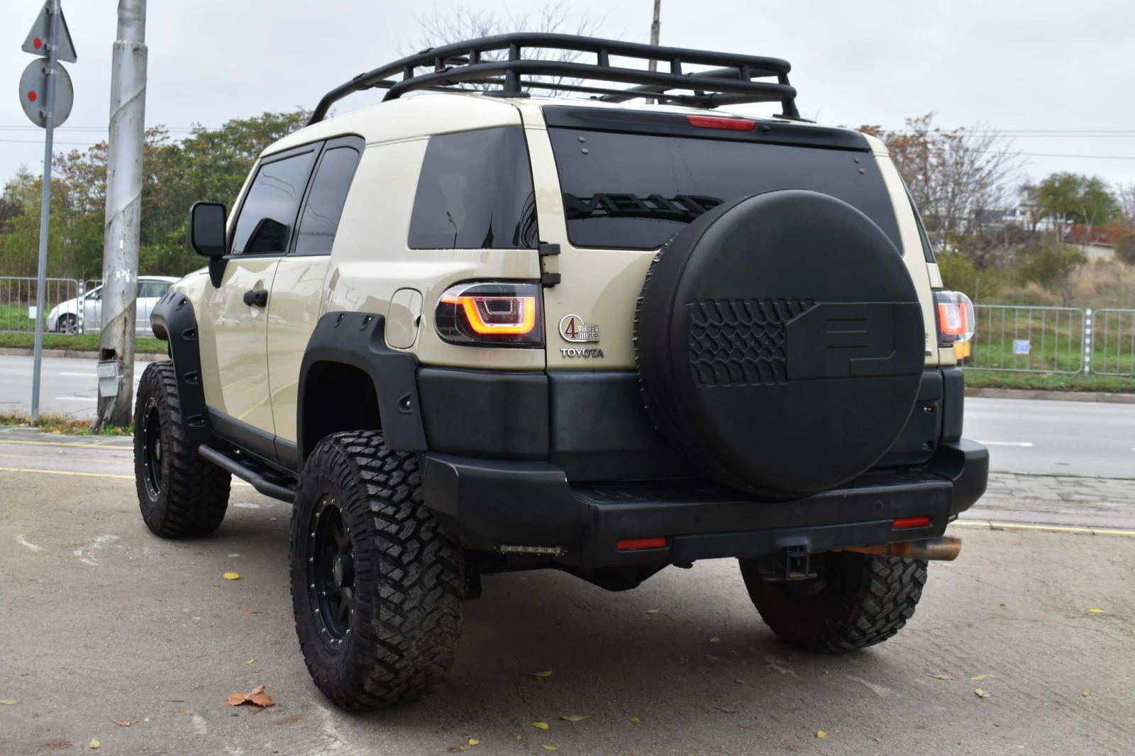 Toyota Fj cruiser 4.0i* V6* AUTOMAT* A-TRACK* 3''SUSPENSION* - изображение 3