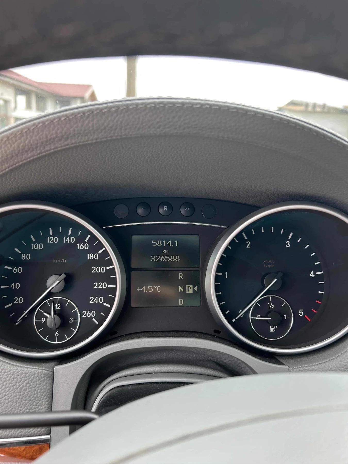 Mercedes-Benz GL 320, снимка 12 - Автомобили и джипове - 53910463