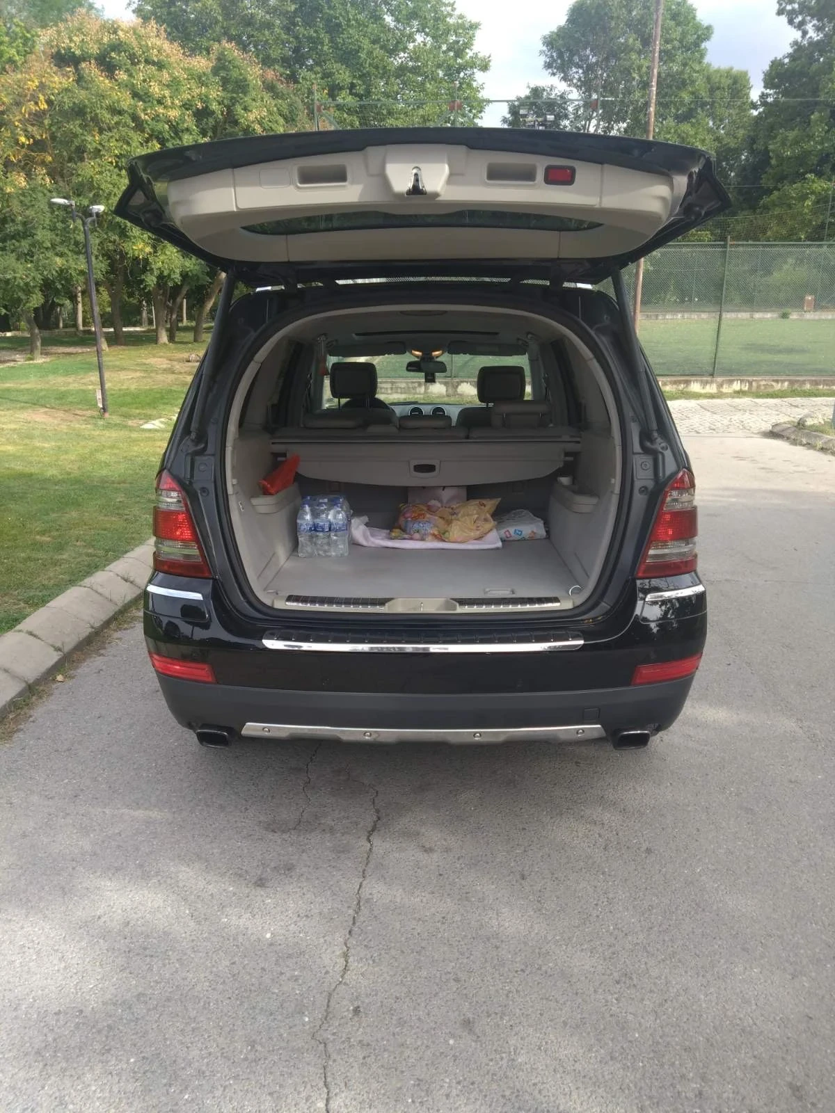 Mercedes-Benz GL 320, снимка 9 - Автомобили и джипове - 53910463