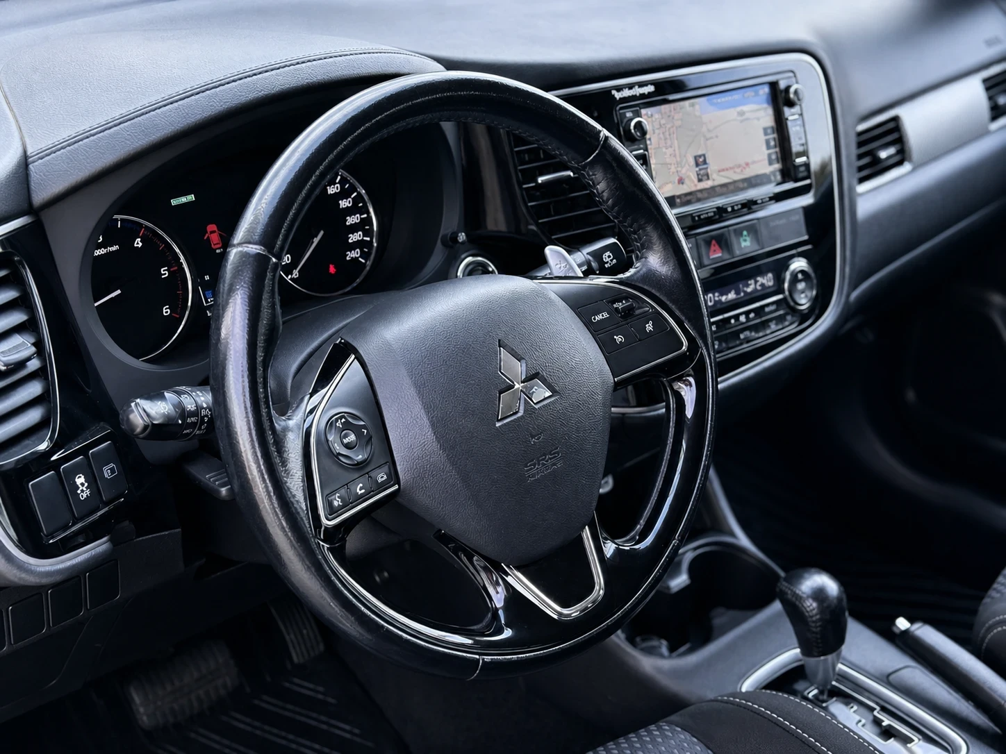 Mitsubishi Outlander 2.2 DI-D- 150 �� ::FACELIFT::4x4::7 ������::������ | Mobile.bg � ����������� 7