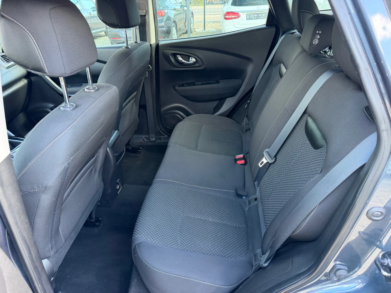 Renault Kadjar 1.5d/110hp/NAVI/EVRO6/107300km/, снимка 14 - Автомобили и джипове - 54416175