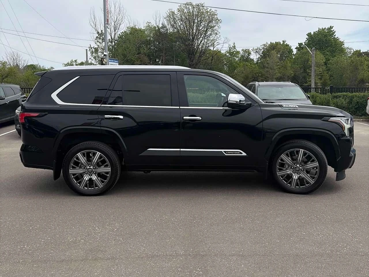 Toyota Sequoia Platinum 4WD / 360 / DISTRONIC / ОБДУХВАНЕ , снимка 3 - Автомобили и джипове - 54651779