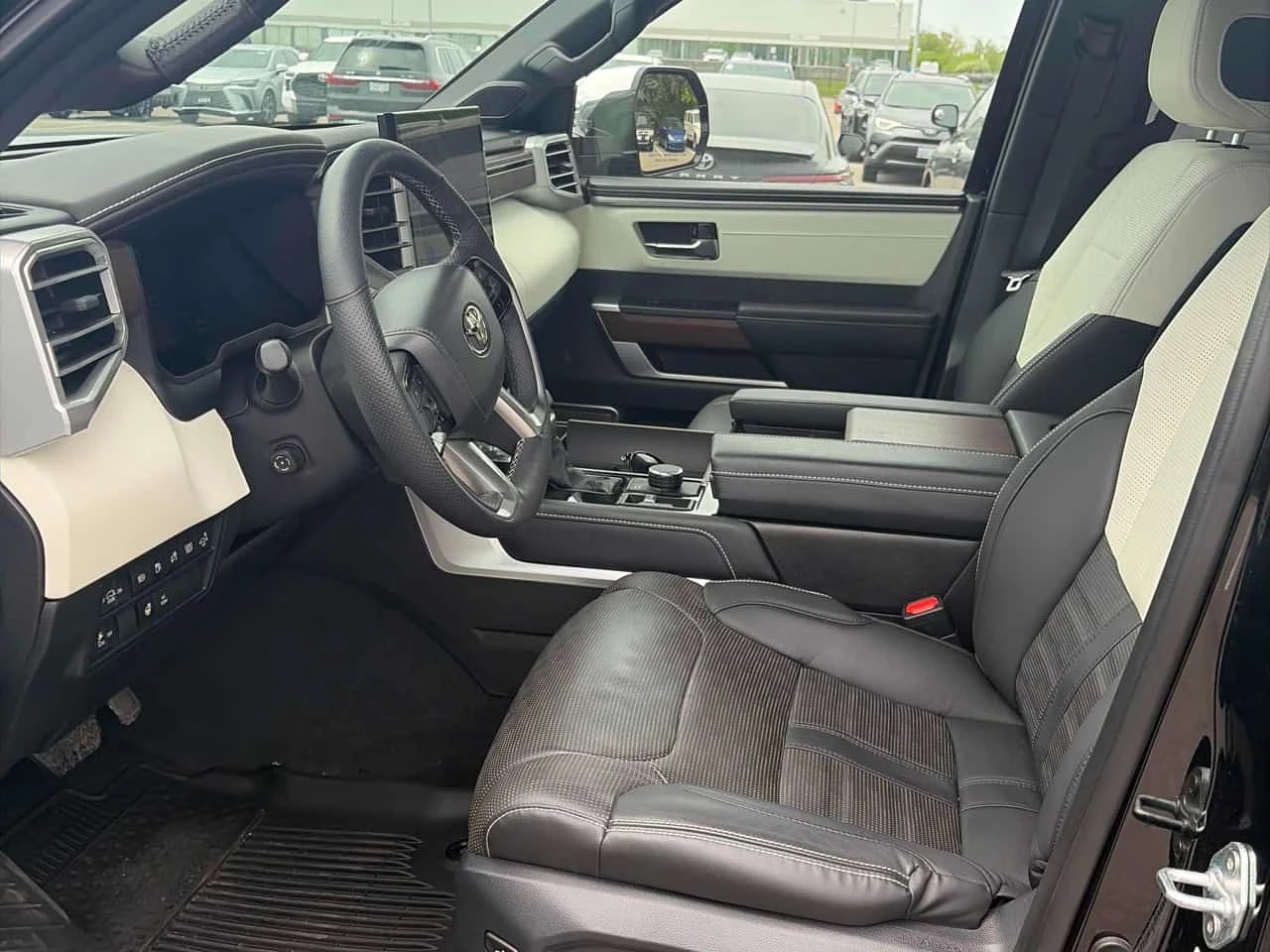 Toyota Sequoia Platinum 4WD / 360 / DISTRONIC / ОБДУХВАНЕ , снимка 5 - Автомобили и джипове - 54651779