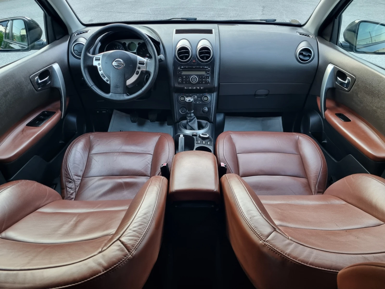 Nissan Qashqai 2.0/GAZ/4X4, снимка 14 - Автомобили и джипове - 55064526