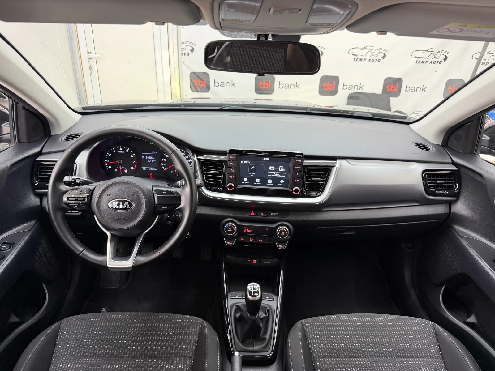 Kia Stonic 1.4i* 100к.с.* С ПЪЛНА СЕРВИЗНА ИСТОРИЯ , снимка 7 - Автомобили и джипове - 55188462