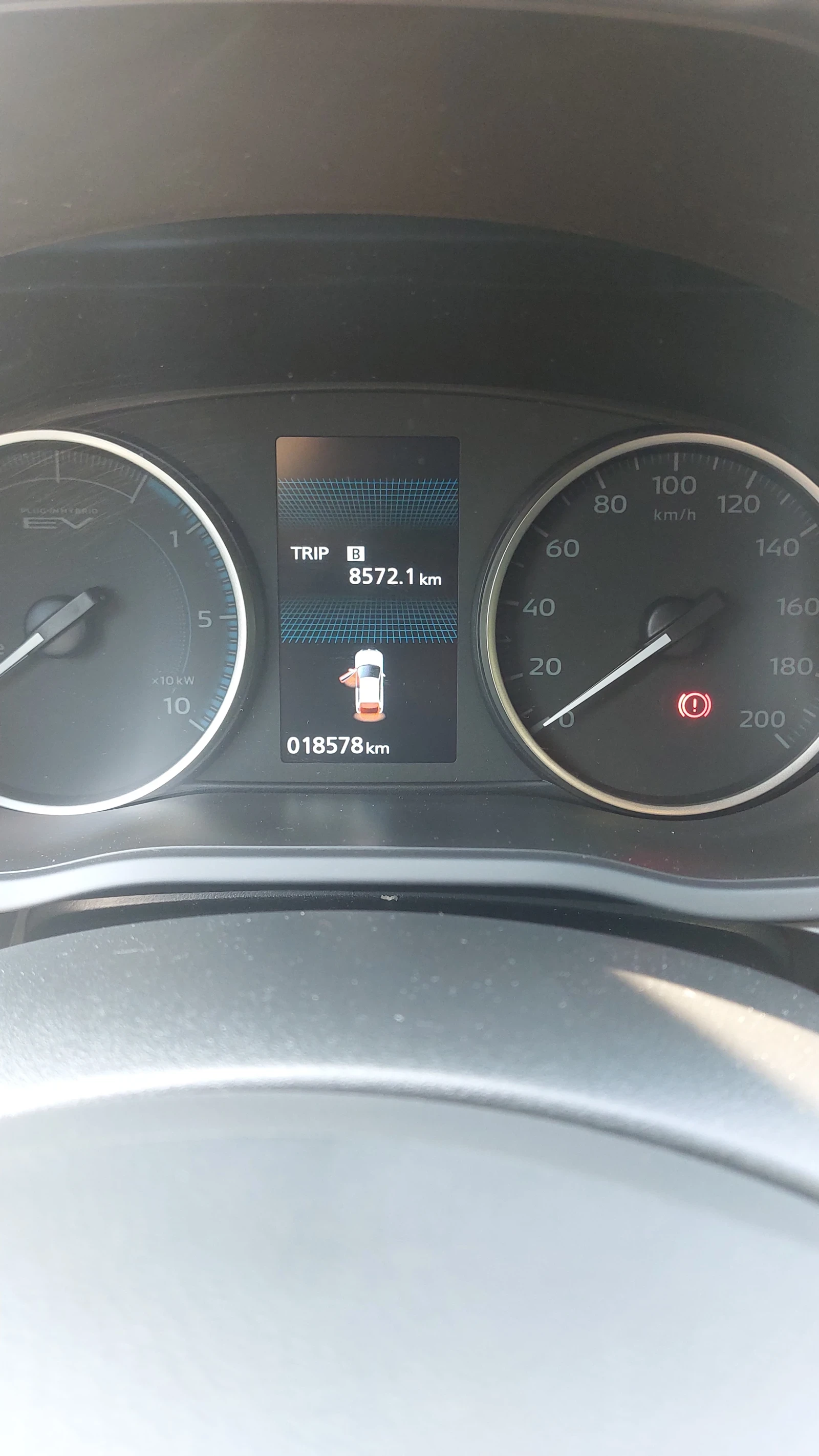 Mitsubishi Eclipse Cross, снимка 9 - Автомобили и джипове - 55387462
