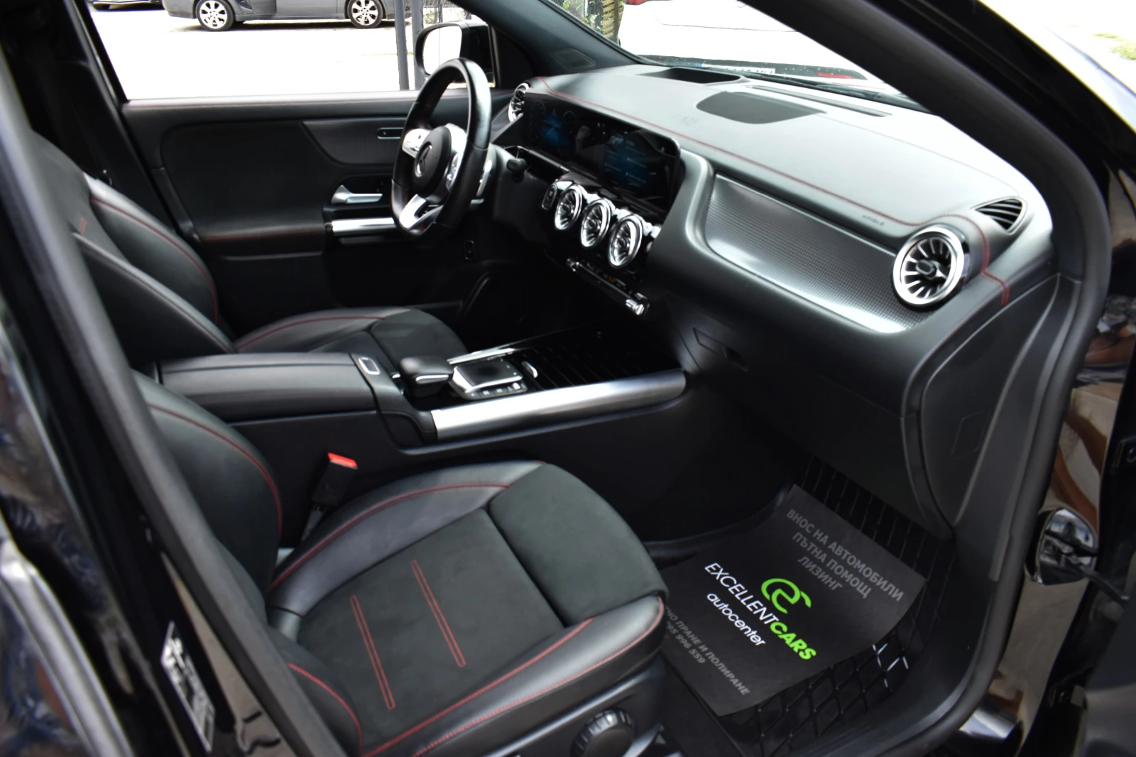 Mercedes-Benz EQA AMG* AMBIENT* HEAD-UP* CAMERA* 66, 5kWh, снимка 12 - Автомобили и джипове - 55413744