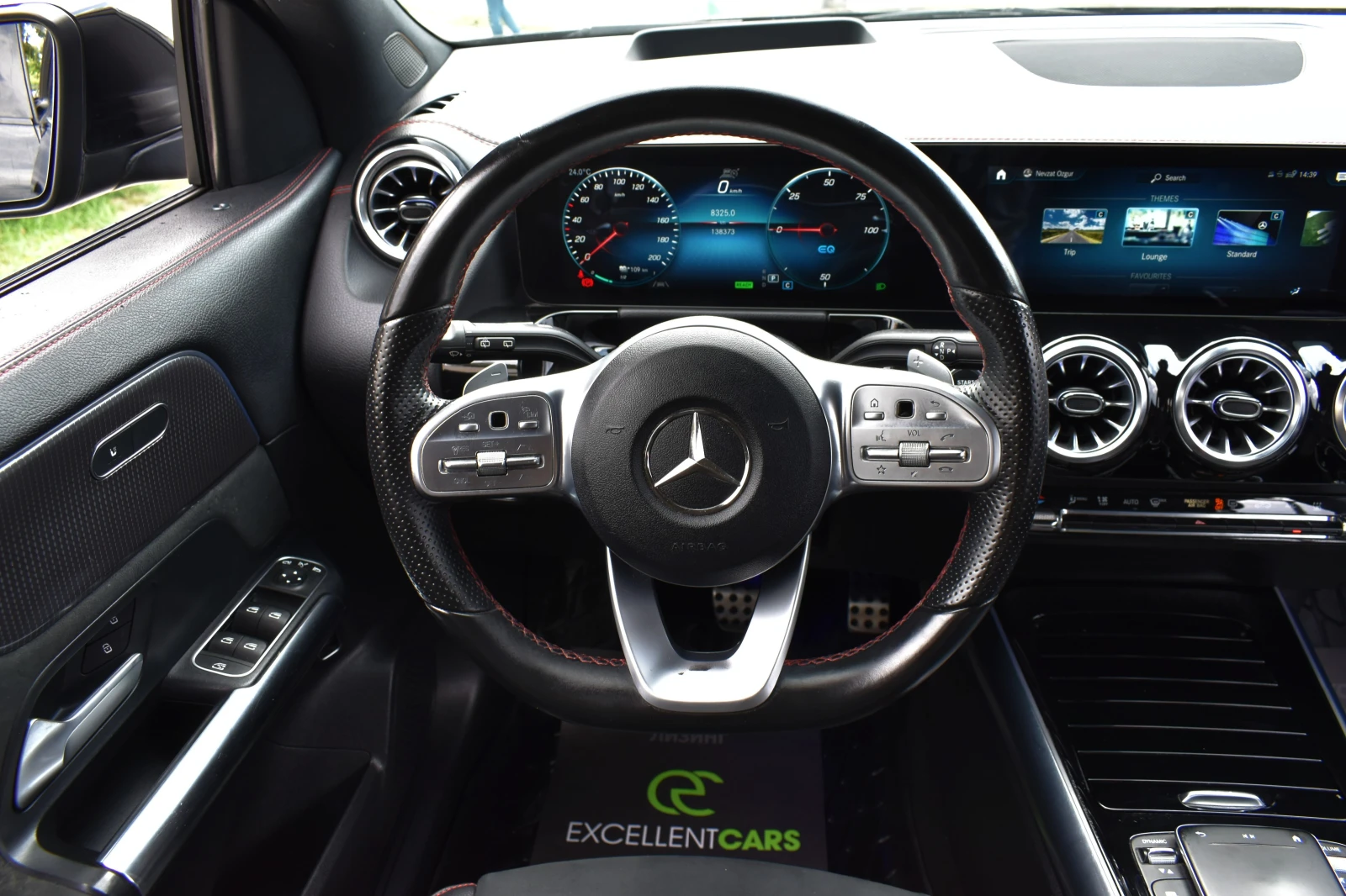 Mercedes-Benz EQA AMG* AMBIENT* HEAD-UP* CAMERA* 66, 5kWh, снимка 13 - Автомобили и джипове - 55413744