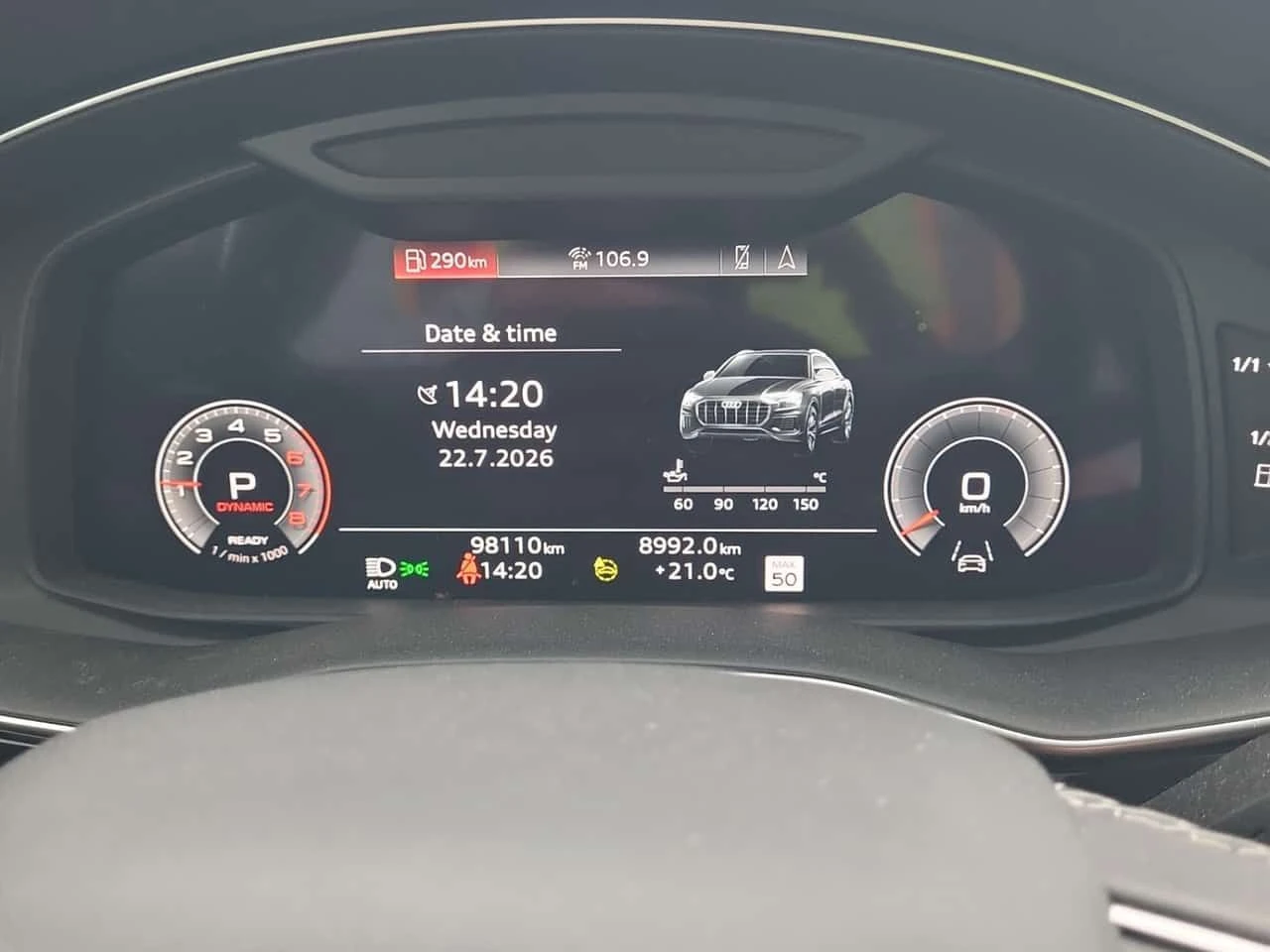 Audi Q8 Technik/CARFAX/ДИСТРОНИК/360 КАМ/ПАНО/ОБДУХ, снимка 9 - Автомобили и джипове - 55566334