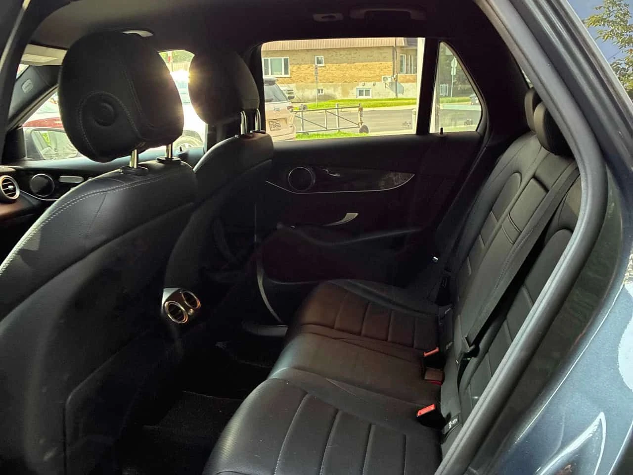 Mercedes-Benz GLC 300 * CARFAX * ОПЦИЯ ЗА ФИНАНСИРАНЕ * , снимка 15 - Автомобили и джипове - 55588295