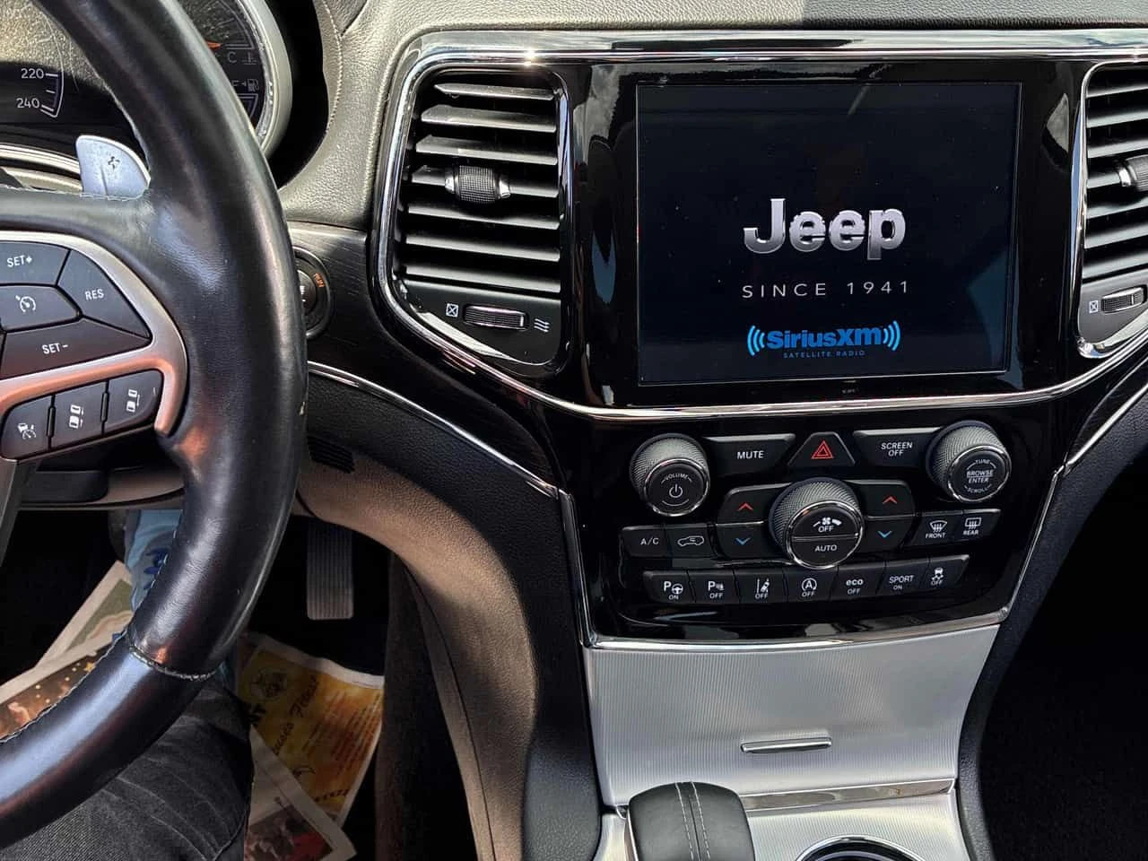 Jeep Grand cherokee SUMMIT* DISTRONIC* ОБУДХВАНЕ* CARFAX* , снимка 9 - Автомобили и джипове - 55664784
