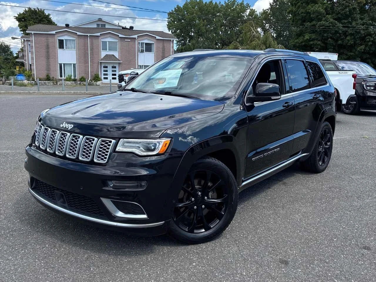 Jeep Grand cherokee SUMMIT* DISTRONIC* ОБУДХВАНЕ* CARFAX* 