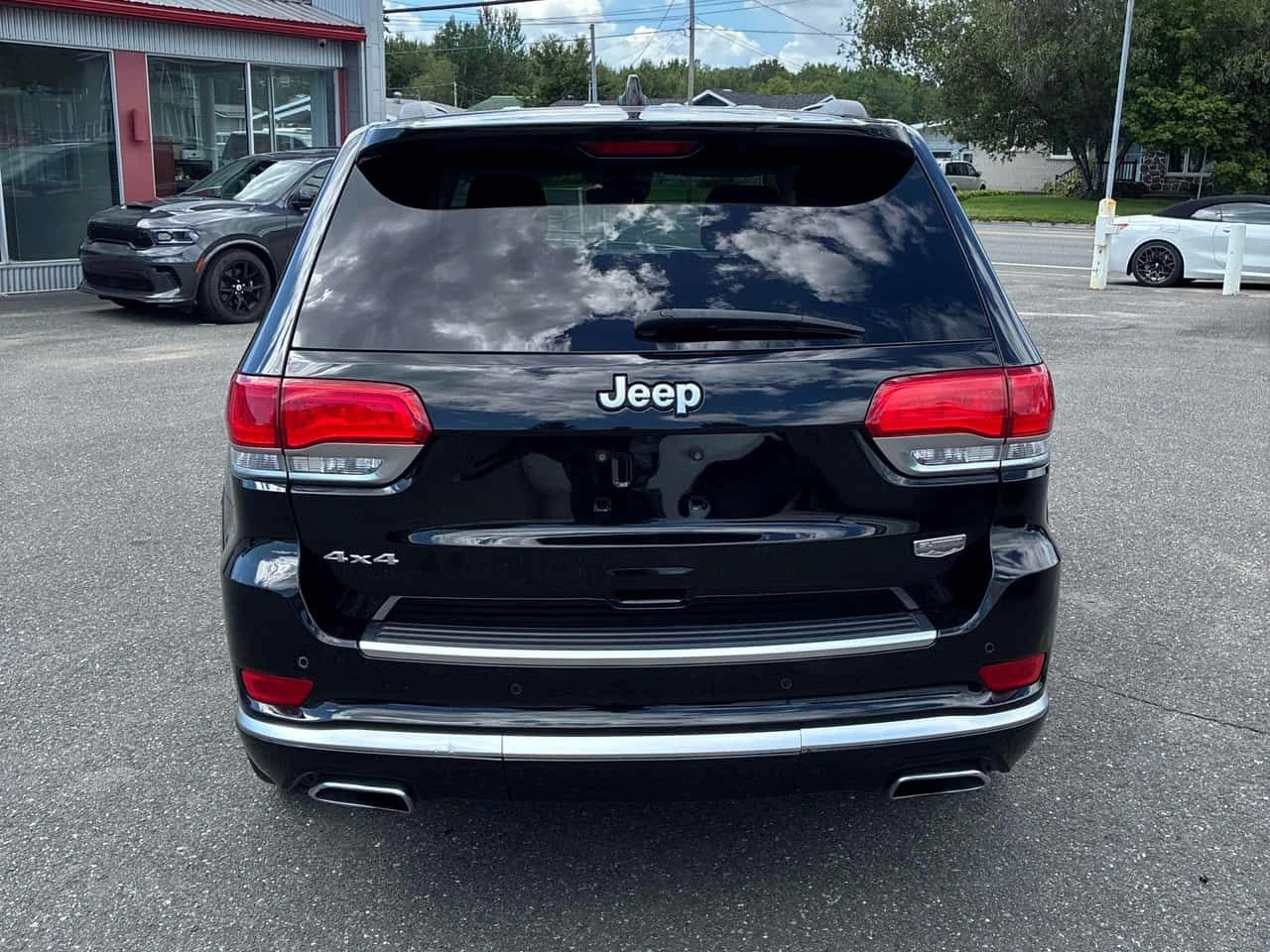 Jeep Grand cherokee SUMMIT* DISTRONIC* ОБУДХВАНЕ* CARFAX* , снимка 4 - Автомобили и джипове - 55664784