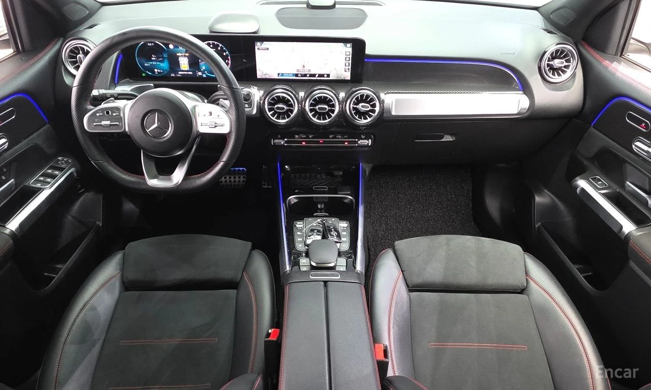 Mercedes-Benz GLB35AMG 4MATIC* ДИСТРОНИК* LANE* ASSIST* КАМЕРА* , снимка 7 - Автомобили и джипове - 55696216