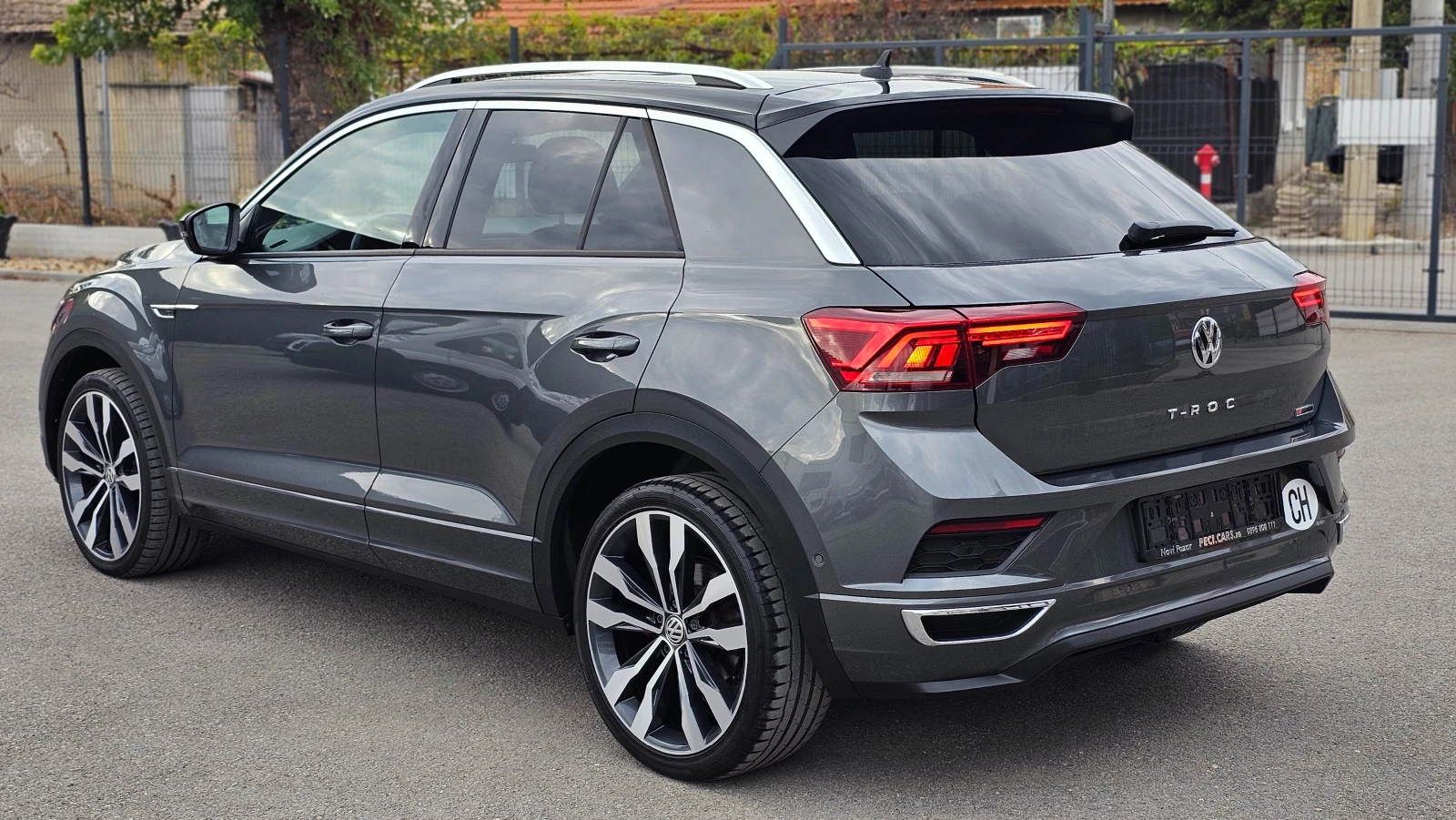 VW T-Roc R-Line 2.0TSi 4�4 7DSG CH-���������� �� ���-������ | Mobile.bg � ����������� 4