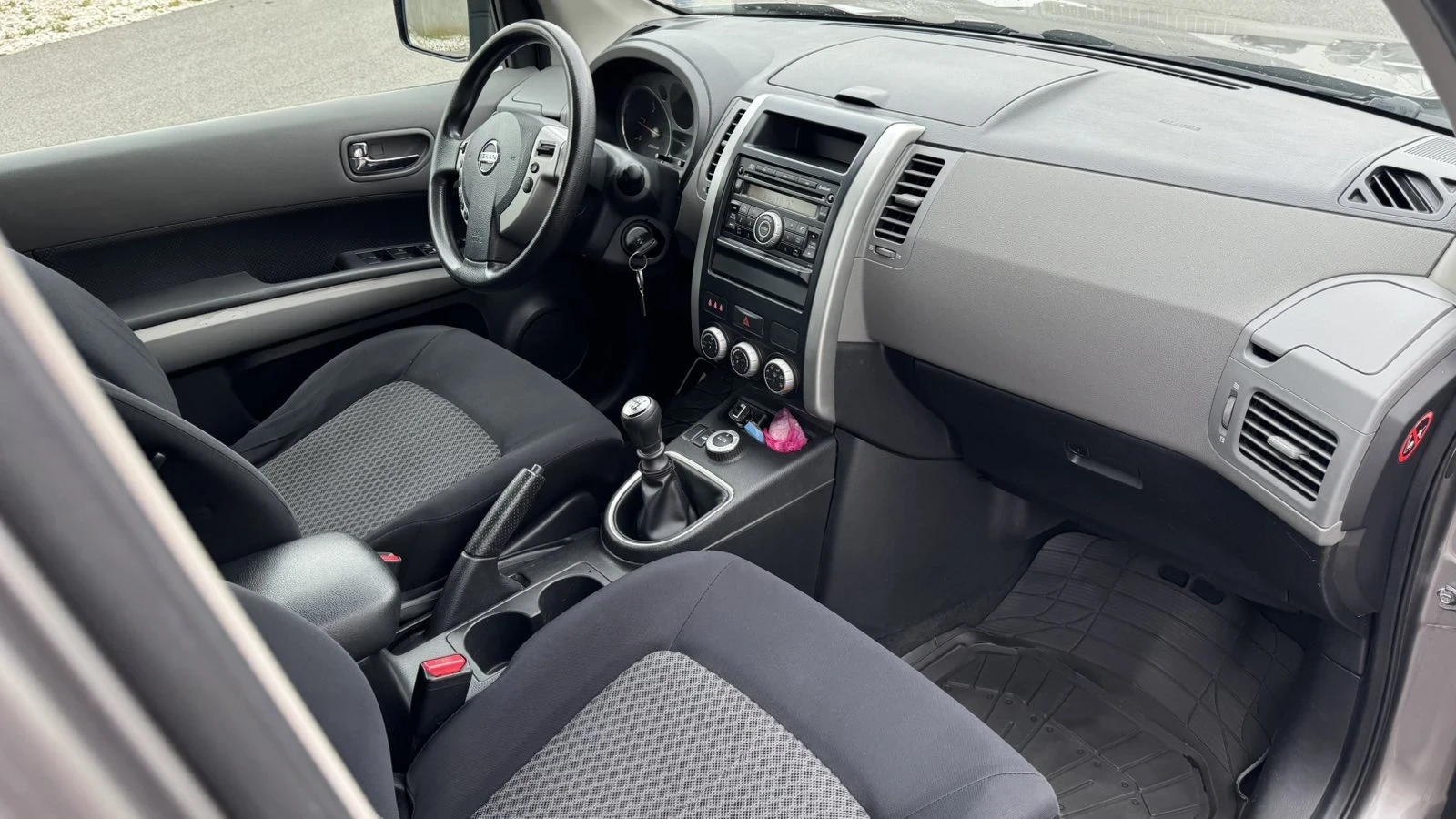 Nissan X-trail 2.0dCI 4Х4, снимка 8 - Автомобили и джипове - 56732873