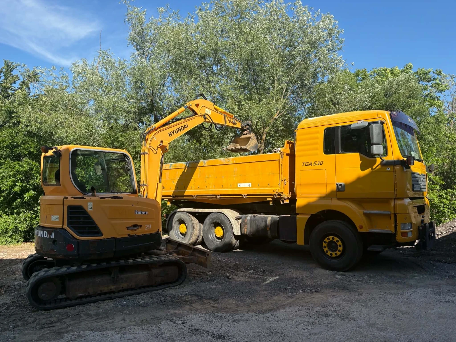 Багер Hyundai Yanmar двигател, снимка 4 - Индустриална техника - 54752695
