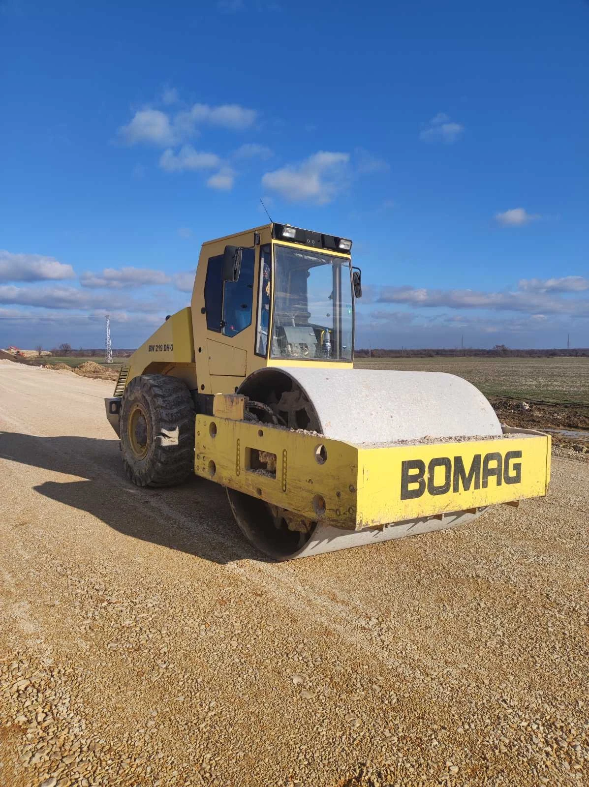 Валяк BOMAG 219