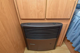Каравана Hobby Excellent 400/ Форселт, снимка 17