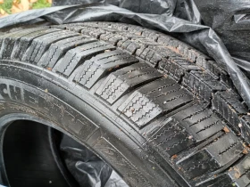 Гуми Всесезонни 275/55R20, снимка 1 - Гуми и джанти - 48318940