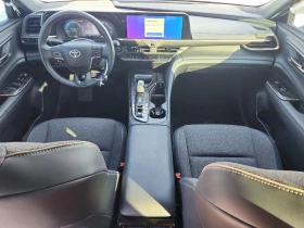 Toyota Crown XLE * CARFAX* , снимка 8