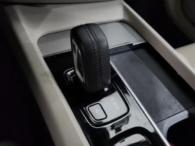 Volvo V60 Cross Country 2Nd Generation B5 Pro Awd, снимка 9