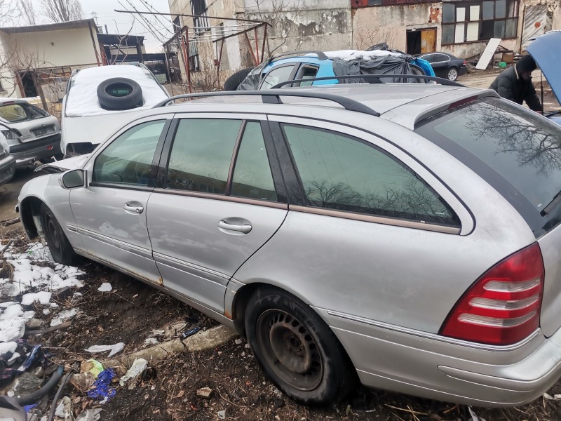 Mercedes-Benz C 220 2.2CDI 150кс, снимка 6 - Автомобили и джипове - 46053528