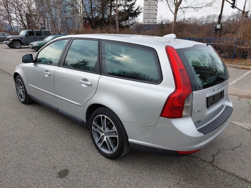 Volvo V50 1,6d 109ps XENON, снимка 5 - Автомобили и джипове - 39650056