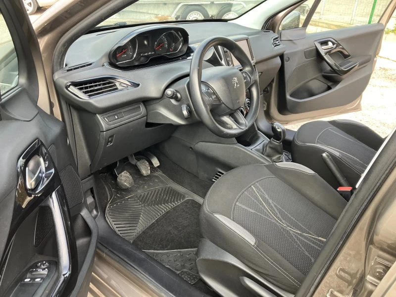 Peugeot 208 1.4-HDI-68kc, снимка 9 - Автомобили и джипове - 47314356