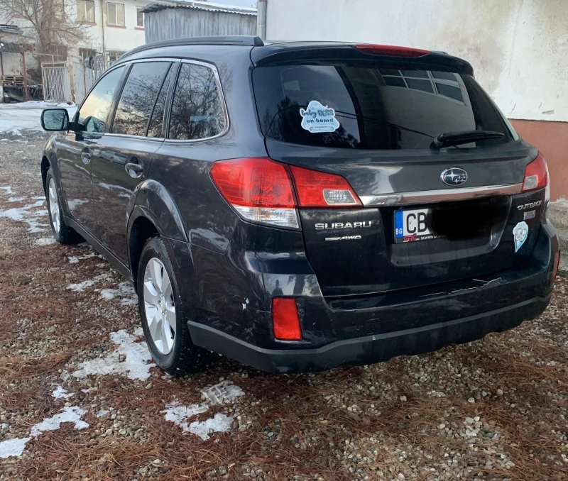 Subaru Outback, снимка 15 - Автомобили и джипове - 47540545