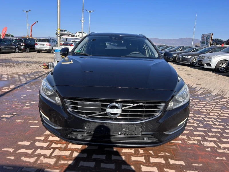 Volvo V60 2.4D 4X4 PLUG-IN HIBRID, снимка 3 - Автомобили и джипове - 49088673