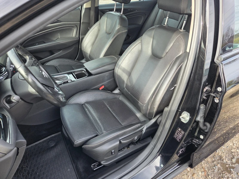Opel Insignia 2.0 CDTI/GRAND SPORT, снимка 13 - Автомобили и джипове - 52388876