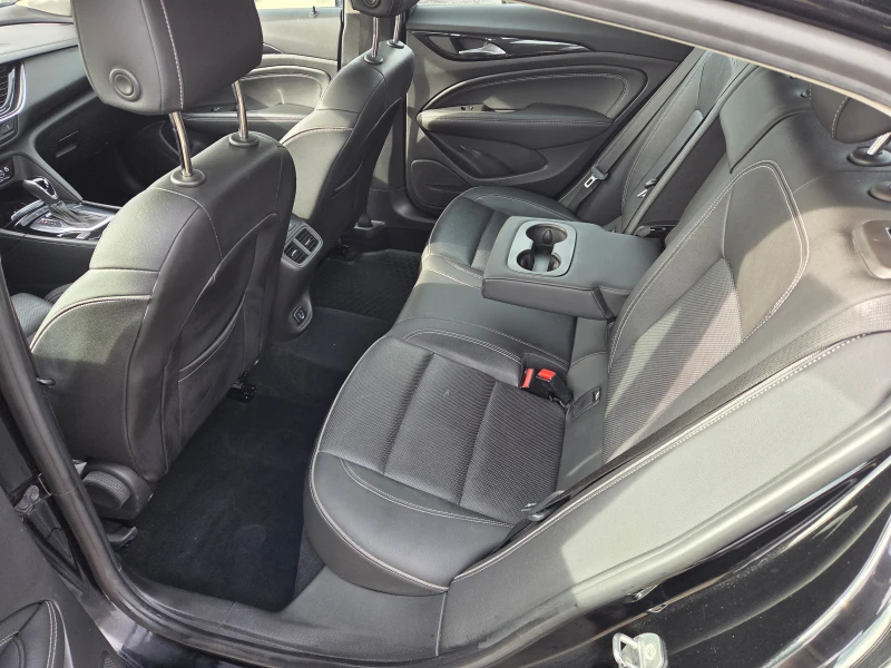 Opel Insignia 2.0 CDTI/GRAND SPORT, снимка 8 - Автомобили и джипове - 52388876