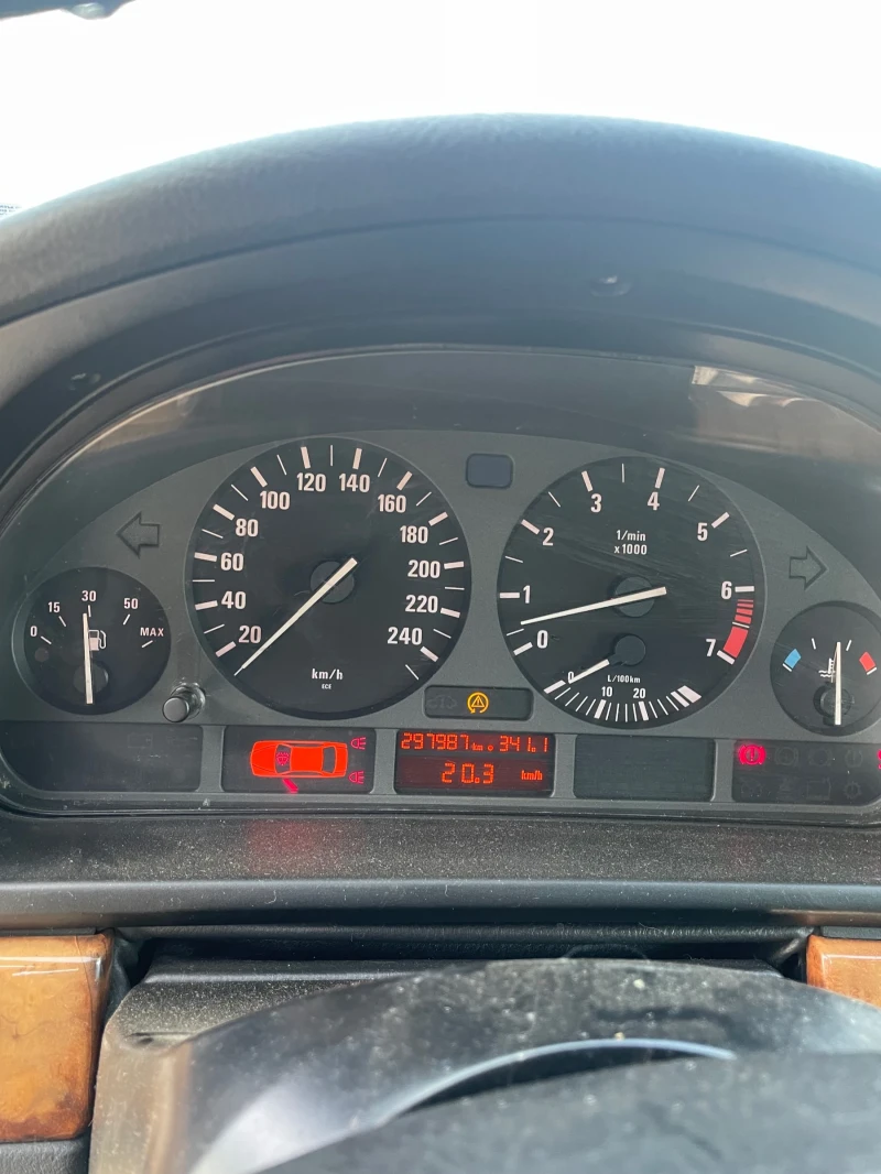 BMW 520 E 39, снимка 10 - Автомобили и джипове - 52838281