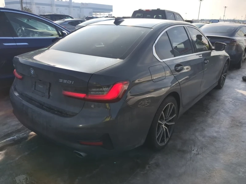 BMW 330 * 330I XDRIVE * CARFAX * ЦЕНА ДО БГ, снимка 3 - Автомобили и джипове - 53077235