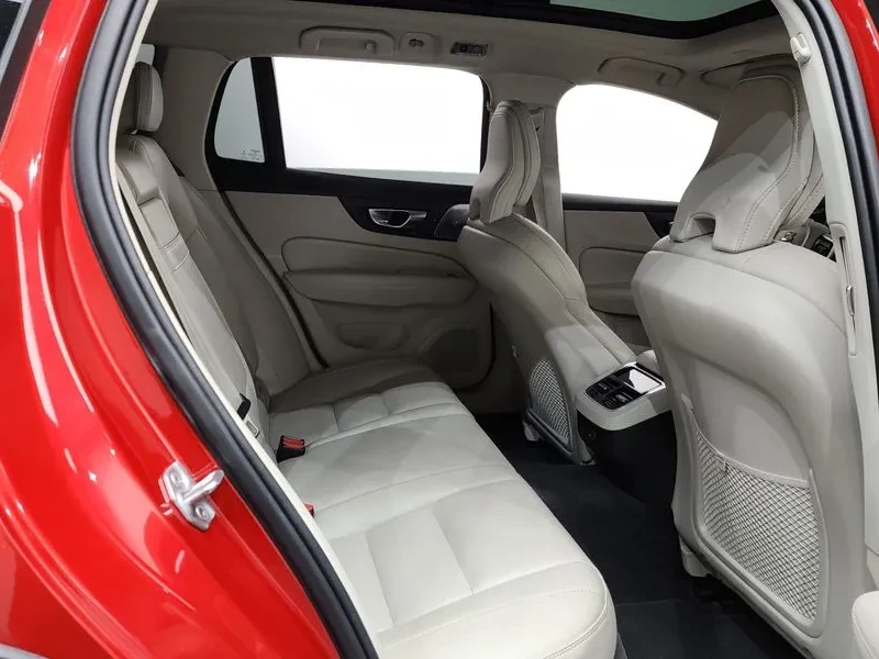 Volvo V60 Cross Country 2Nd Generation B5 Pro Awd, снимка 12 - Автомобили и джипове - 55000437