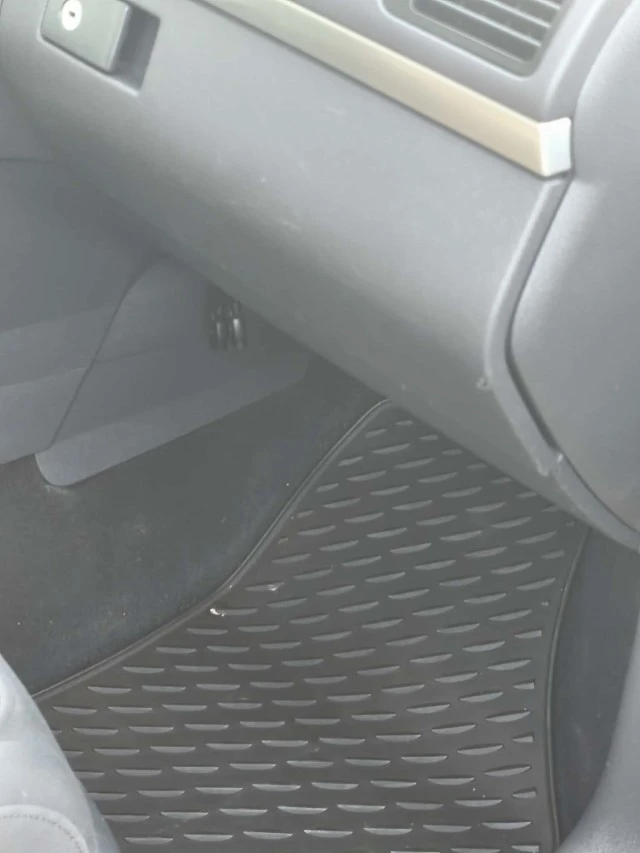 VW Touran, снимка 13 - Автомобили и джипове - 55602949