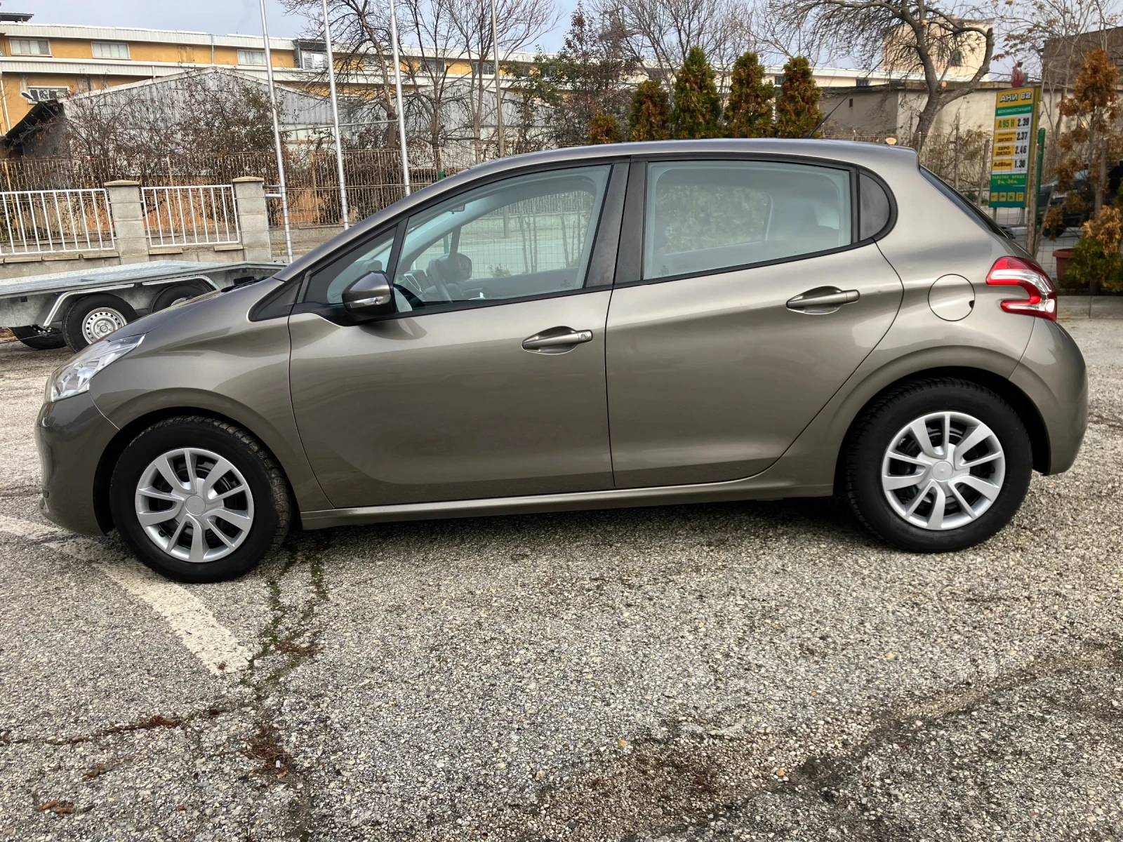 Peugeot 208 1.4-HDI-68kc - изображение 8