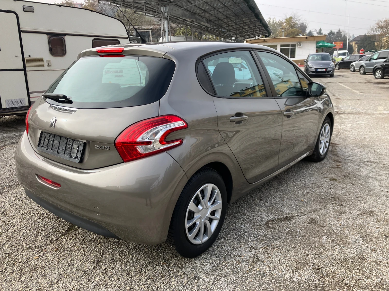 Peugeot 208 1.4-HDI-68kc - изображение 5