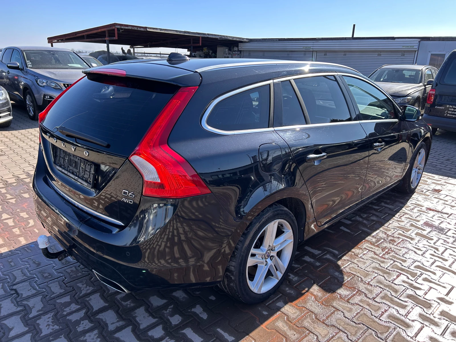 Volvo V60 2.4D 4X4 PLUG-IN HIBRID - изображение 6