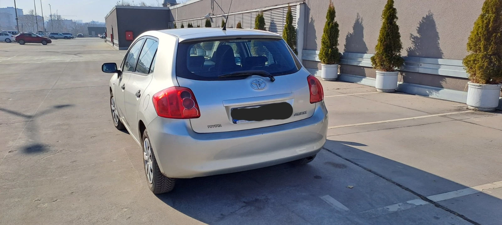 Toyota Auris 1.33 Dual-VVTi EU-5/ 6 СКОРОСТИ - изображение 2
