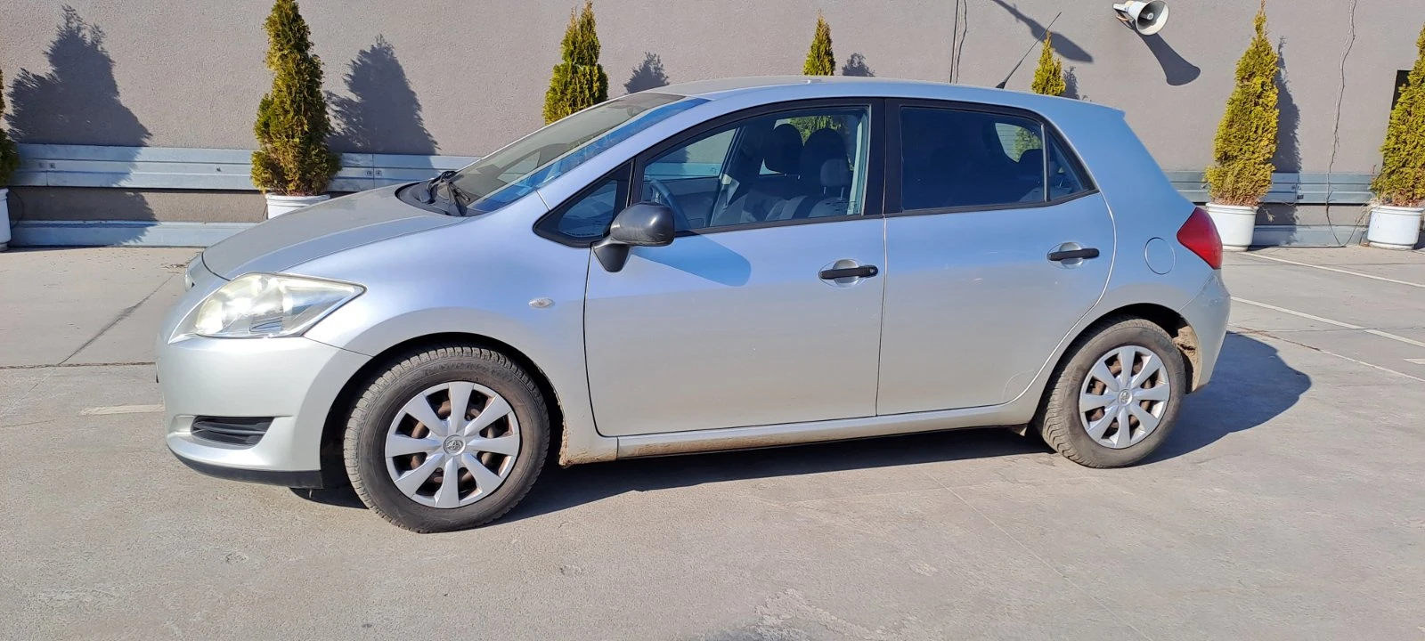 Toyota Auris 1.33 Dual-VVTi EU-5/ 6 СКОРОСТИ - изображение 5