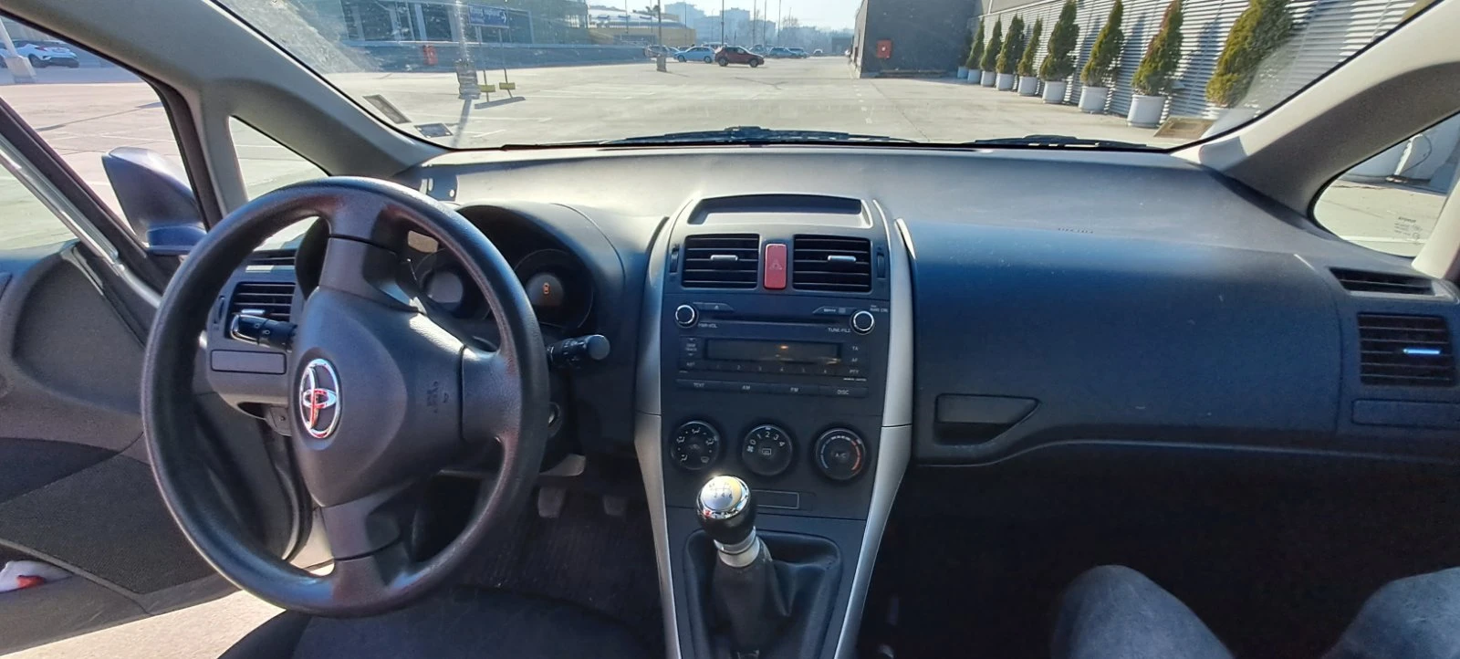 Toyota Auris 1.33 Dual-VVTi EU-5/ 6 СКОРОСТИ - изображение 9