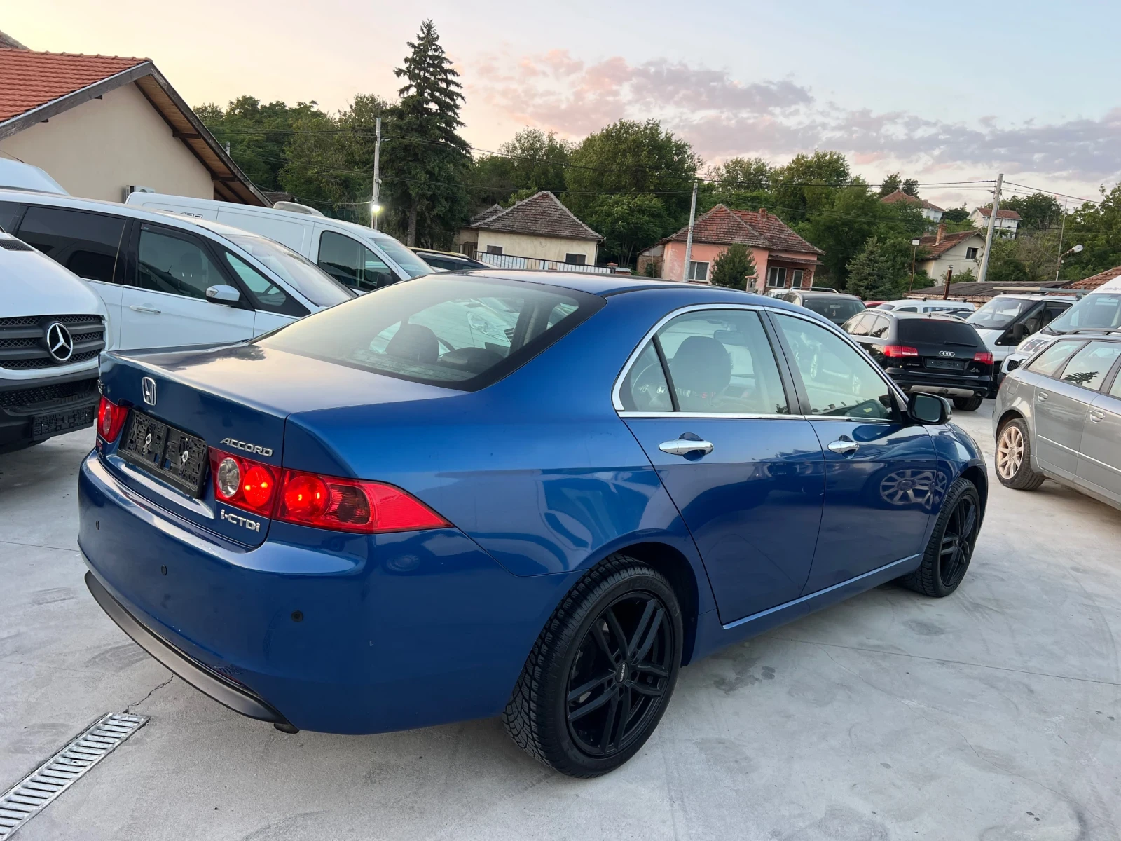 Honda Accord 2.2CTDI 140К.С. - изображение 5