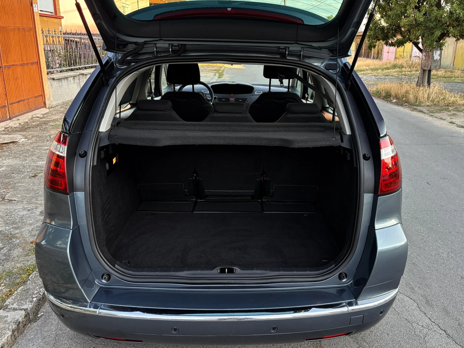 Citroen C4 Picasso 1.6i FACELIFT* LED* EXCLUSIVE* 189 000*  | Mobile.bg   13