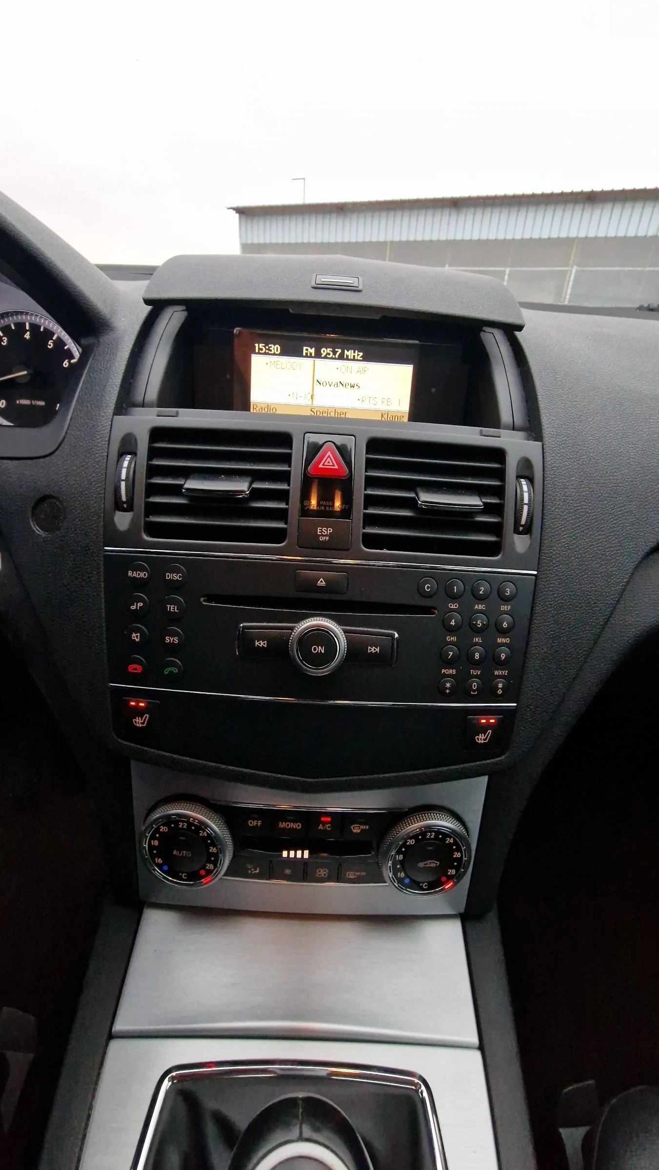 Mercedes-Benz C 180 ��������, �������, 6 ��. | Mobile.bg � ����������� 14