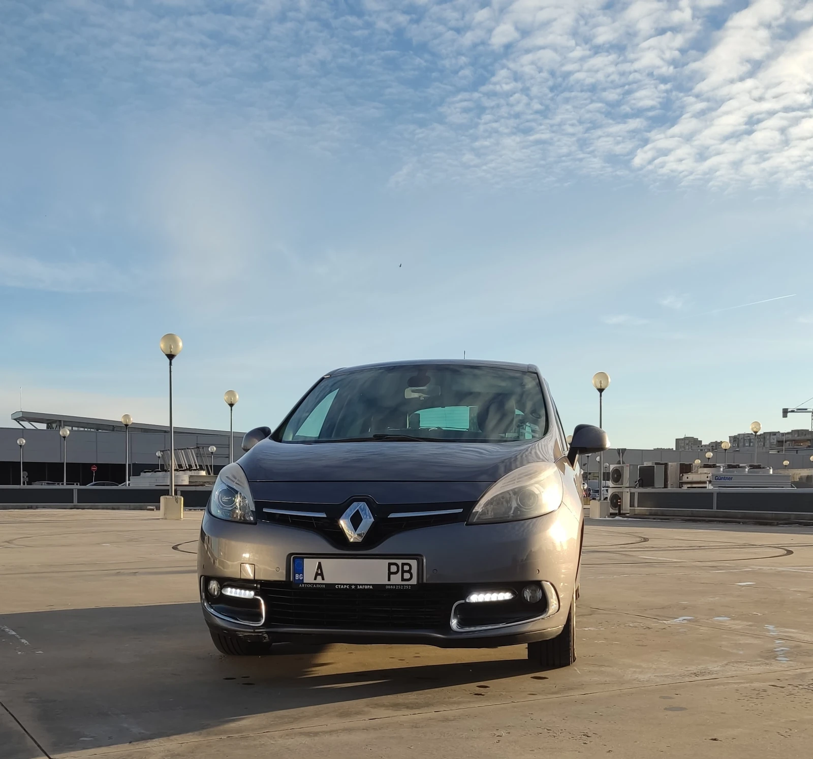 Renault Scenic 1.5 DCI 110 - изображение 3