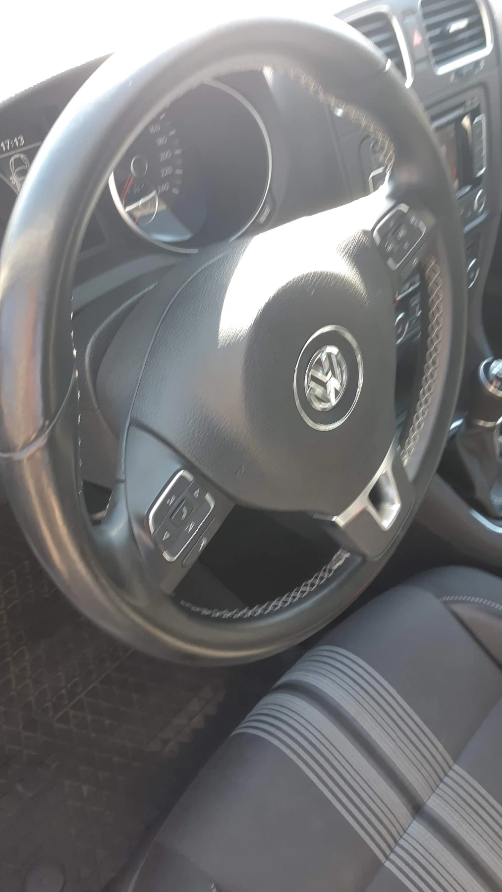 VW Golf Golf VI 2.0 TDI MATCH , снимка 12 - Автомобили и джипове - 53623882