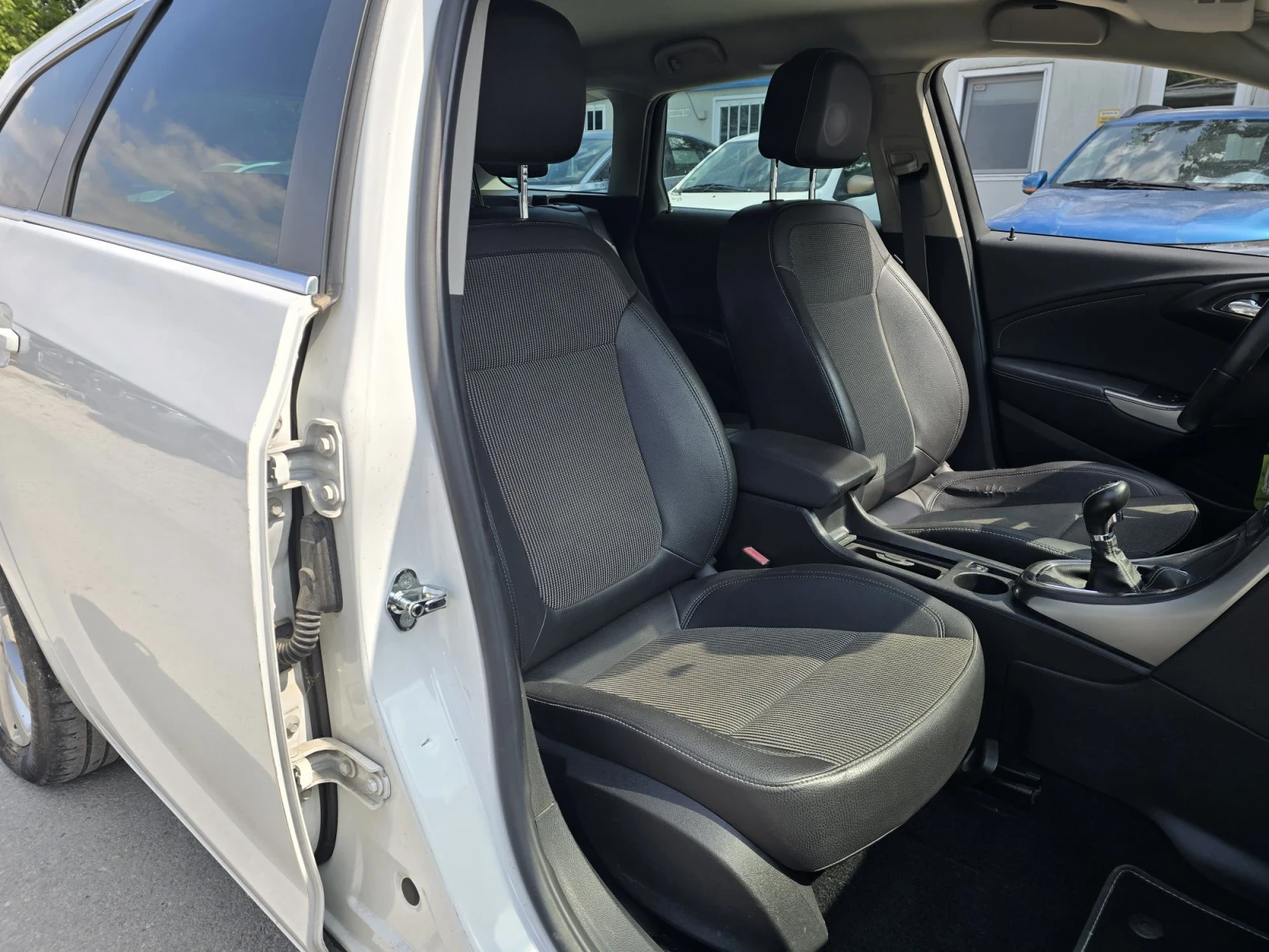 Opel Astra 1.6cdti 110к.с Проблем в мотора, снимка 12 - Автомобили и джипове - 53678960